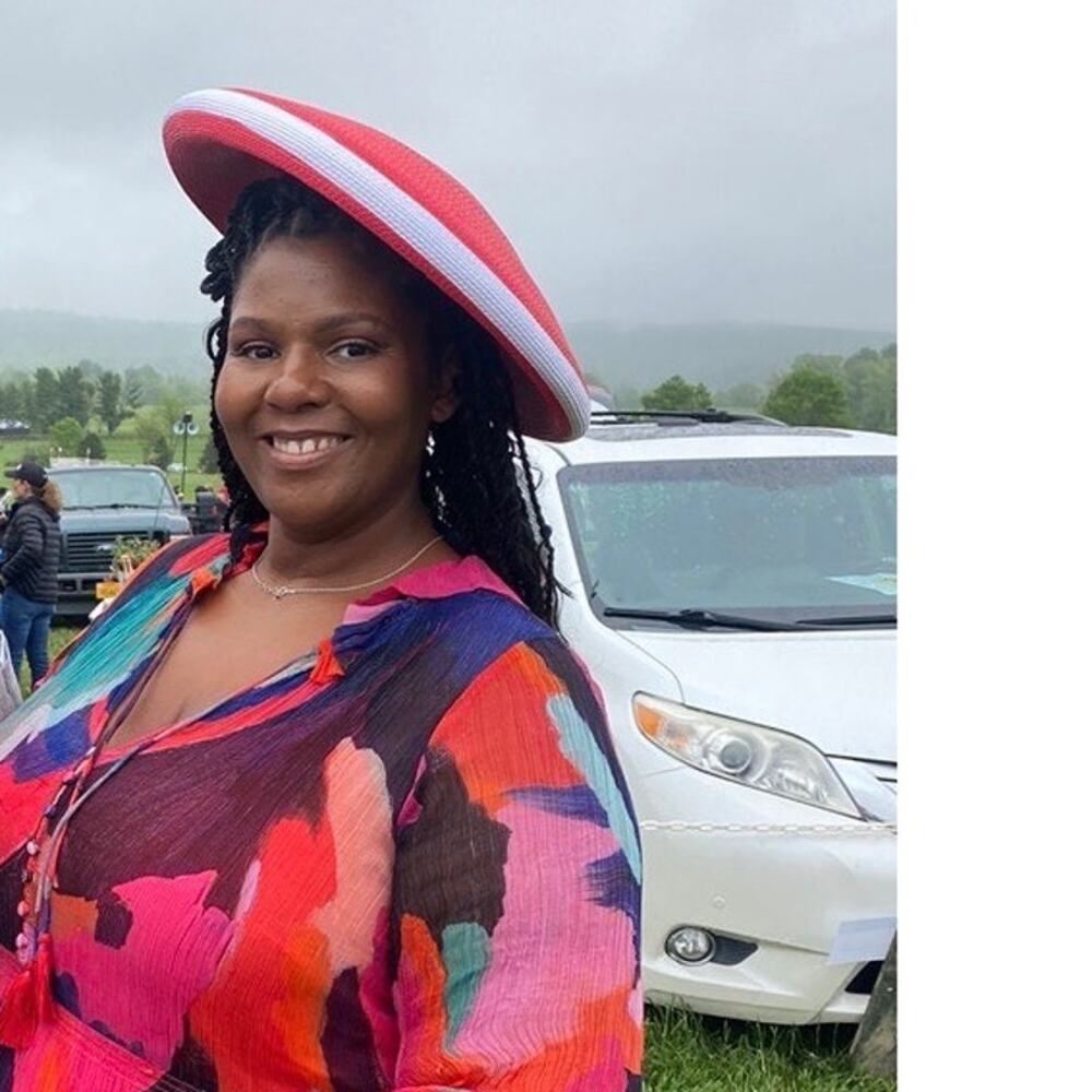 Vintage Red Hat - A Stylish Statement Piece